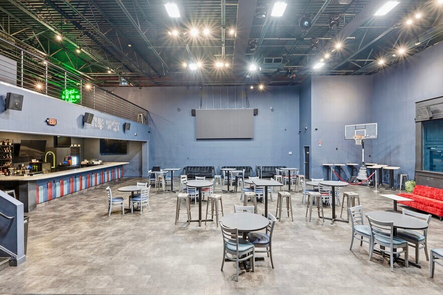 More Photos Of 370 E Main St, Ansonia Restaurant For Sale