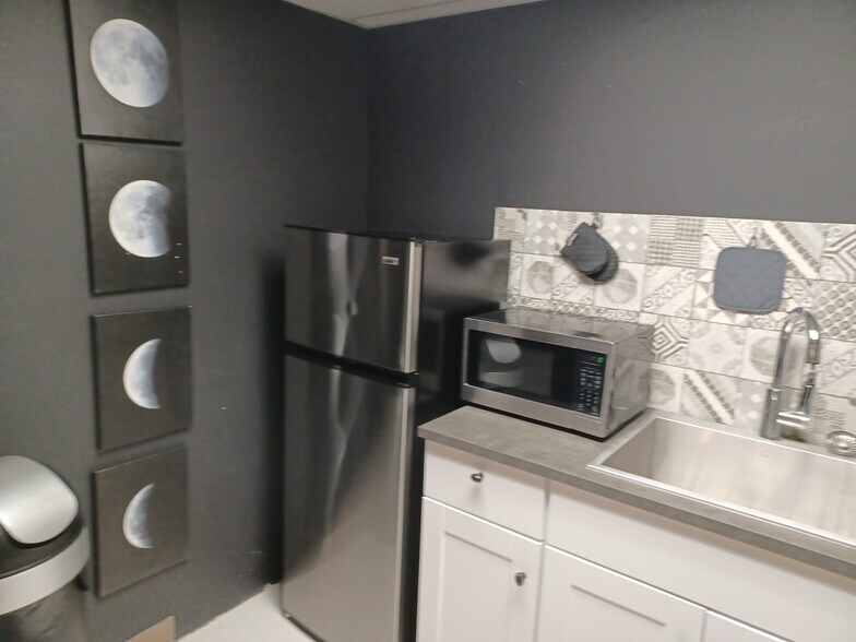 More Photos Of 322 S Main St, Lamar Apartments For Sale