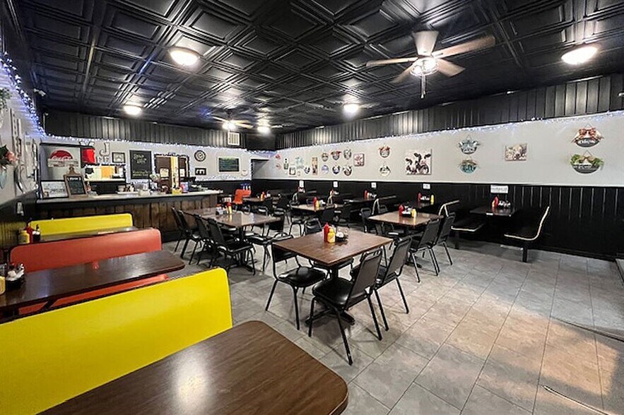 More Photos Of 105 Johnson Ave N, Fosston Storefront For Sale