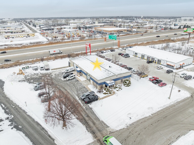 More Photos Of 3180 Coronet Way, Green Bay Manufacturing For Lease