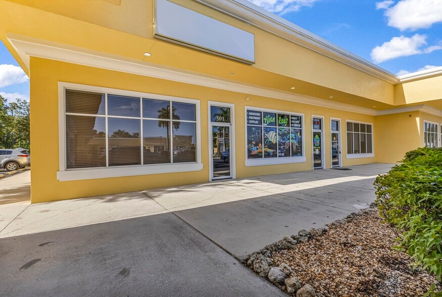 More Photos Of 24420 Sandhill Blvd, Punta Gorda Storefront Retail Office For Sale