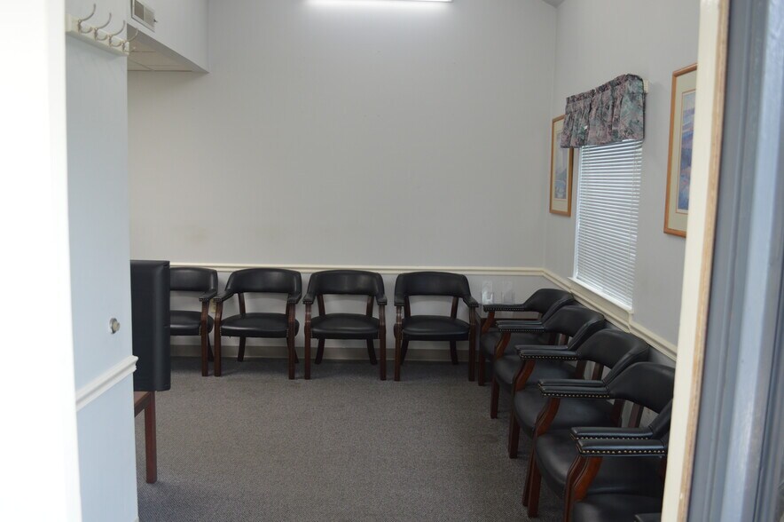 More Photos Of 2065-2067 Klockner Rd, Trenton Medical For Lease