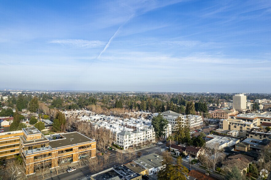 More Photos Of 790 Castro St, Mountain View Apartments For Lease