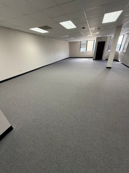 More Photos Of 519 N Cass Ave, Westmont Medical For Lease