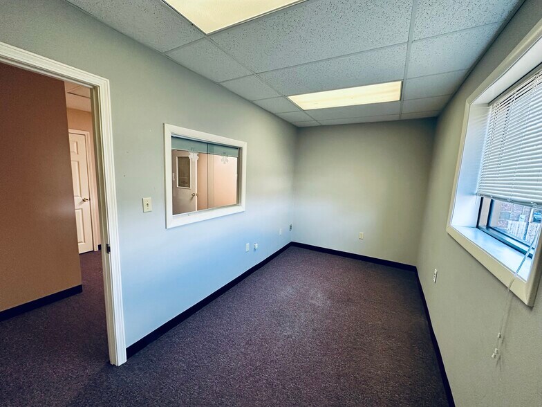 More Photos Of 450 Pearl St, Stoughton Office For Lease