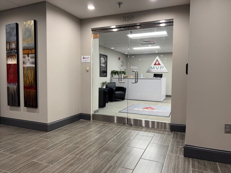 More Photos Of 2030 Falling Waters Rd, Knoxville Office For Lease