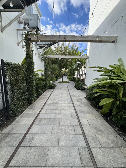 More Photos Of 1220-1500 Elizabeth Ave, West Palm Beach Unknown For Lease