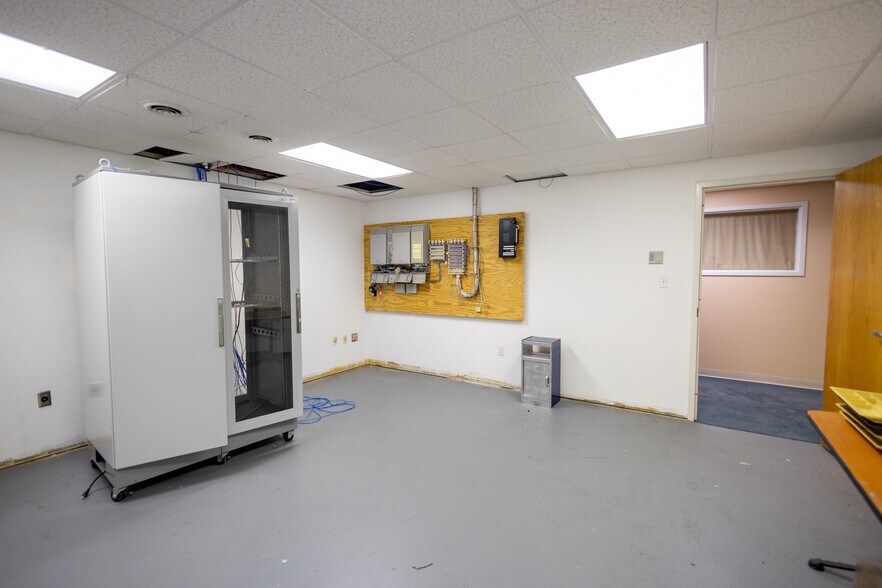 More Photos Of 2110 W Hwy 12, Menomonie Medical For Lease