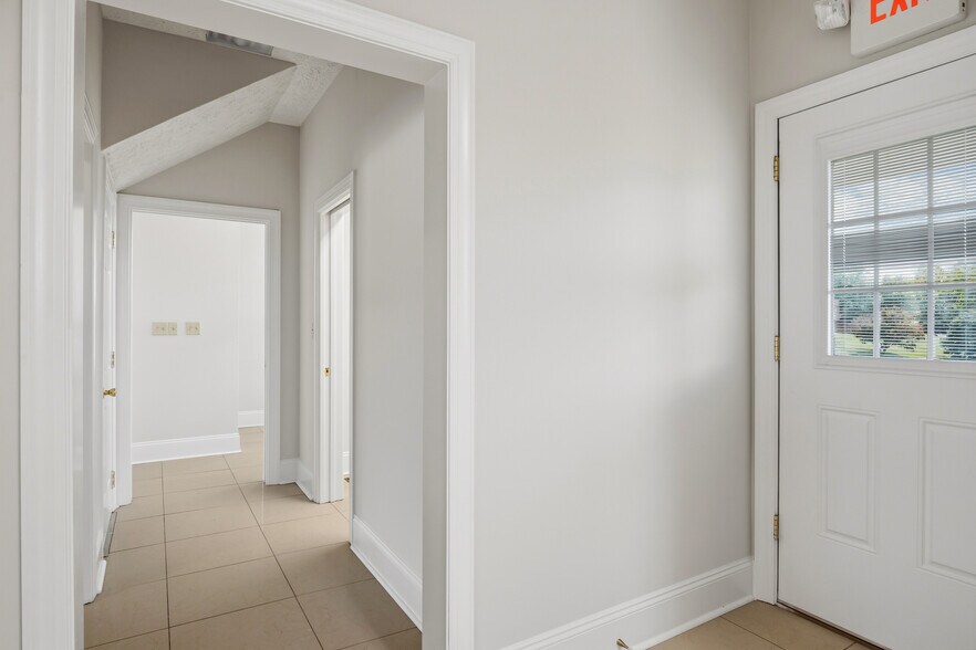 More Photos Of 6245 University Park Dr, Radford Office Residential For Sale