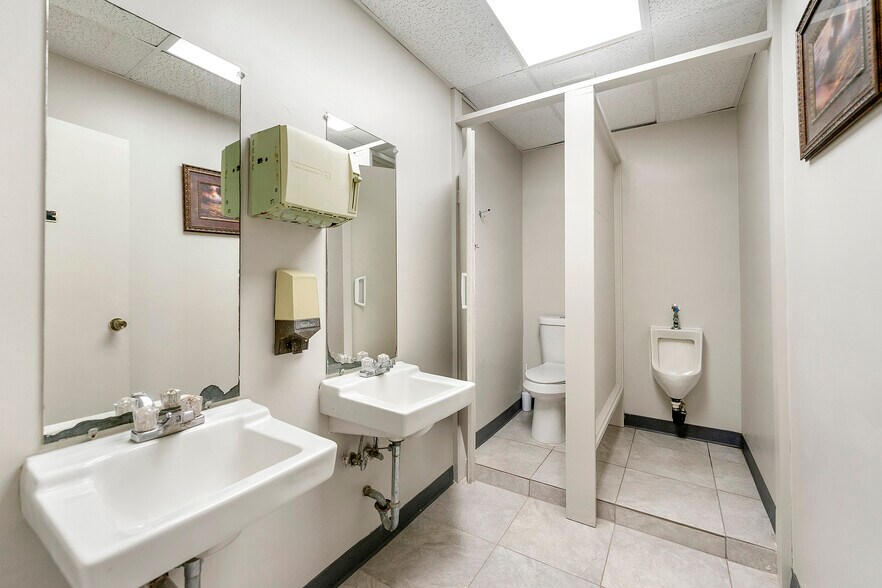 More Photos Of 4851 River Rd, Ellenwood Religious Facility For Sale