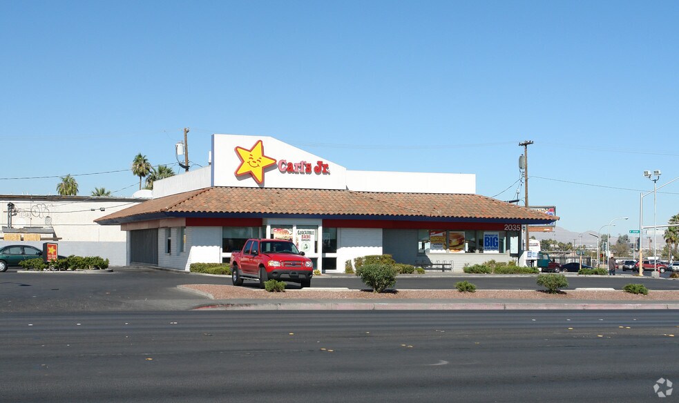 More Photos Of 2035 E Charleston Blvd, Las Vegas Fast Food For Lease
