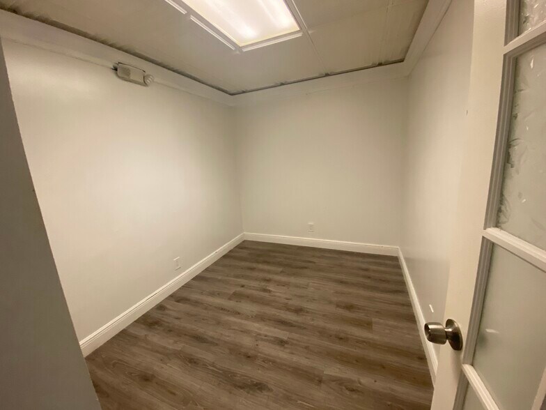 More Photos Of 4101 NW 3rd Ct, Plantation Medical For Lease