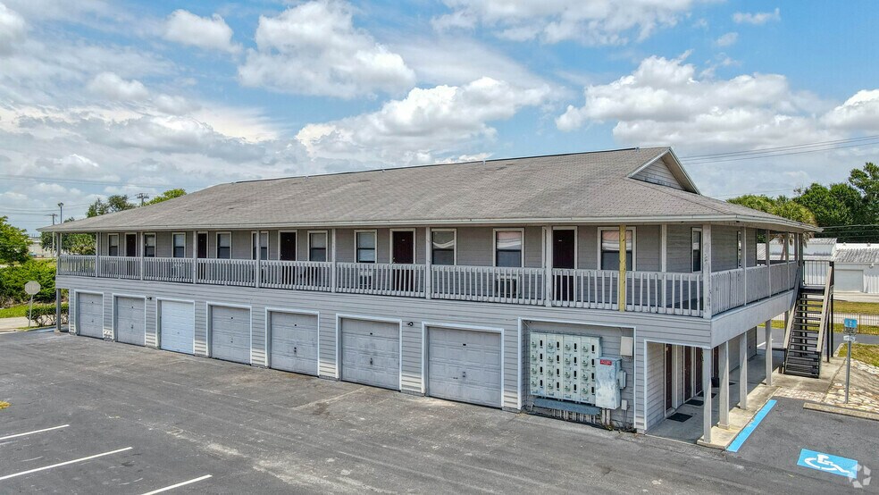 More Photos Of 655 W Fulton St, Sanford Office For Lease