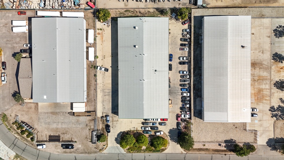 More Photos Of 854 Baseline Pl, Brighton Warehouse For Sale