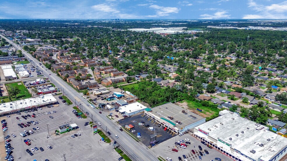 More Photos Of 5231 Aldine Mail Rd, Houston General Retail For Lease