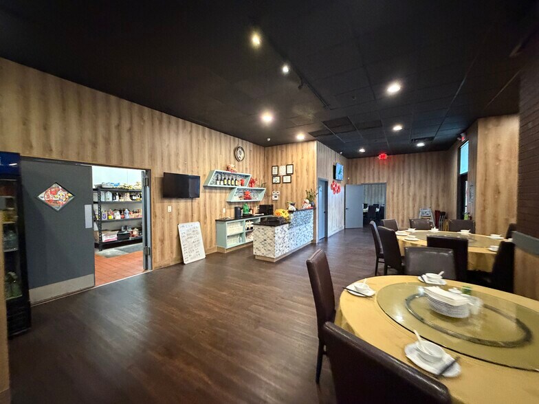 More Photos Of 2035 S Meridian Ave, Oklahoma City Restaurant For Lease