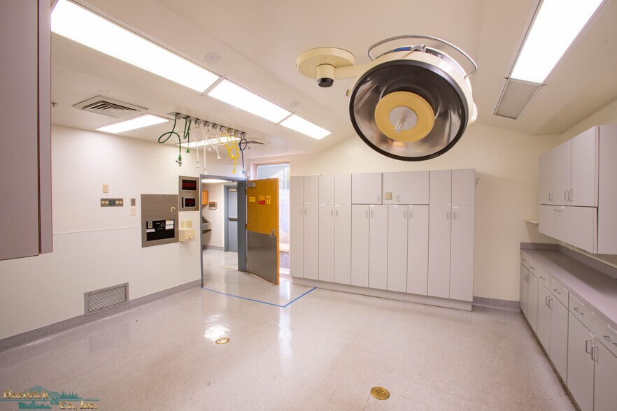 More Photos Of 2650 Edith Ave, Redding Medical For Sale