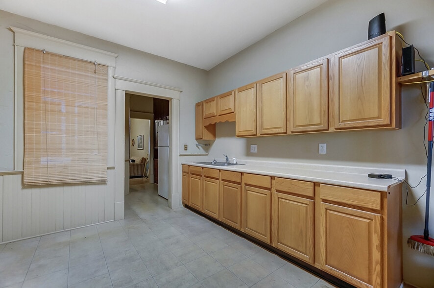 More Photos Of 42-44 W High St, Springfield Apartments For Sale