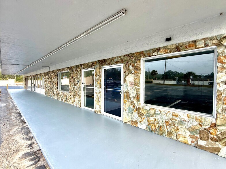 More Photos Of 1 Beverly Hills Blvd, Beverly Hills General Retail For Sale