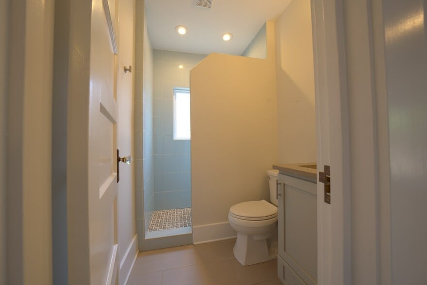 More Photos Of 787 Meeting St, Charleston Office Residential For Lease