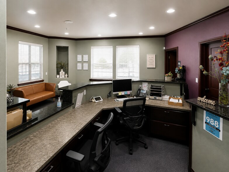 More Photos Of 1950 Keene Rd, Richland Office For Sale