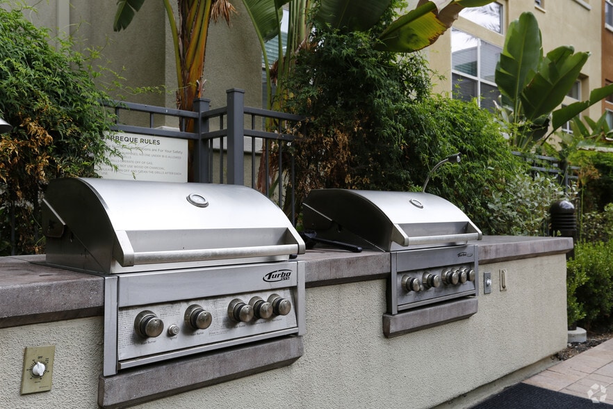 More Photos Of 700 S Myrtle Ave, Monrovia Apartments For Lease