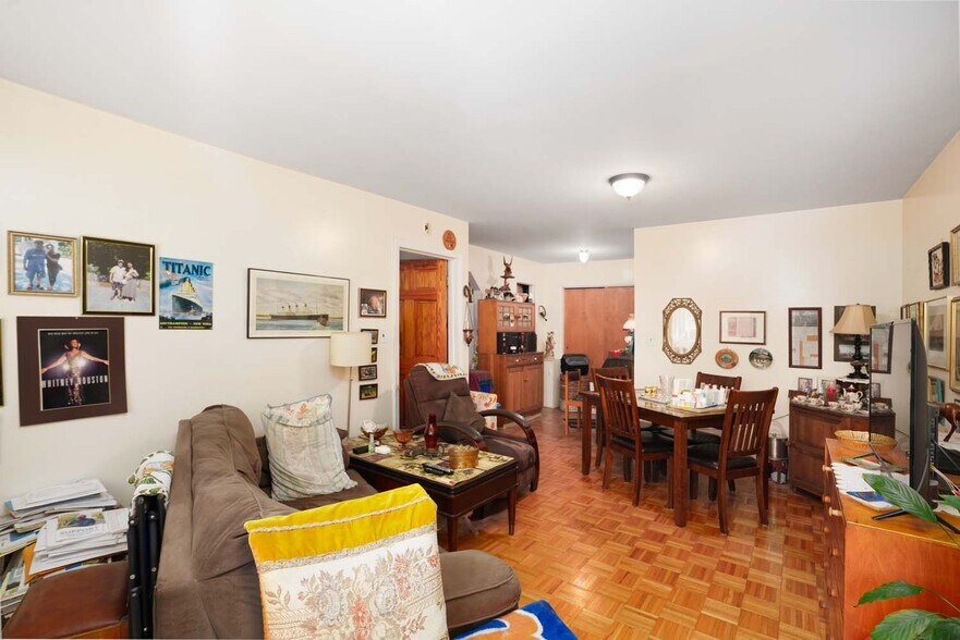 More Photos Of 3051 14th St, Astoria Apartments For Sale