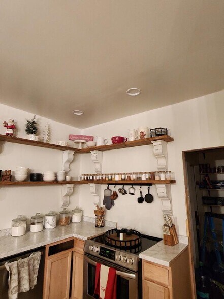 More Photos Of 1517-1525 Front St, Richlands Storefront Retail Residential For Sale