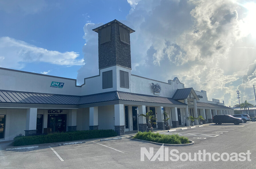 Primary Photo Of 957-975 SE Federal Hwy, Stuart Storefront For Lease