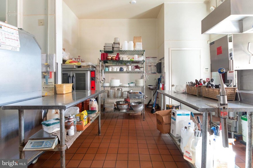 More Photos Of 619-623 E Landis Ave, Vineland Restaurant For Sale