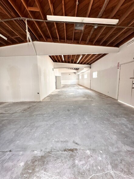More Photos Of 1510 Newport Blvd, Costa Mesa Freestanding For Lease