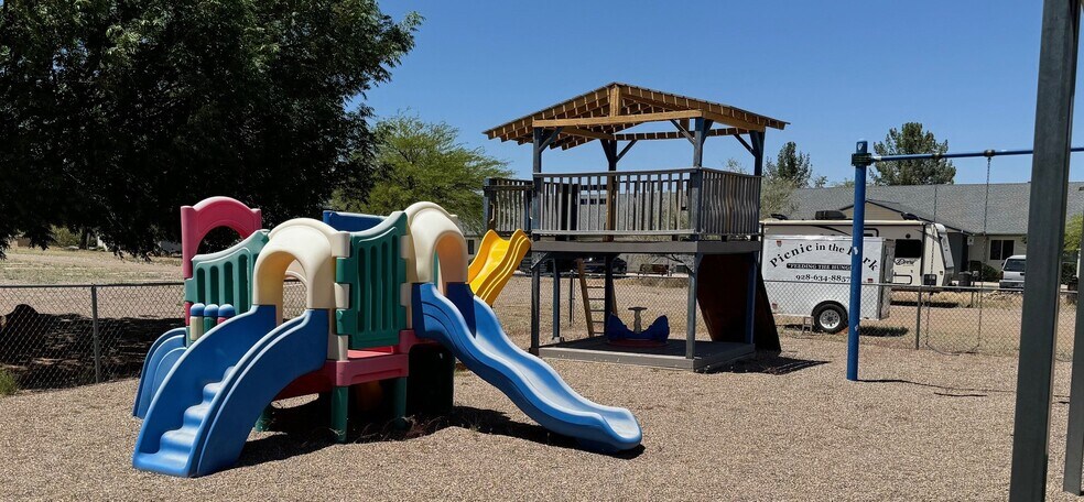 More Photos Of 901 S 12th St, Cottonwood Religious Facility For Lease