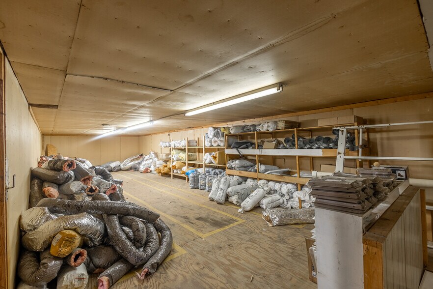 More Photos Of 701 I St, Bedford Warehouse For Sale