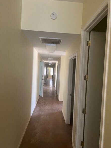 More Photos Of 4231 County Road 230, Snyder Warehouse For Lease