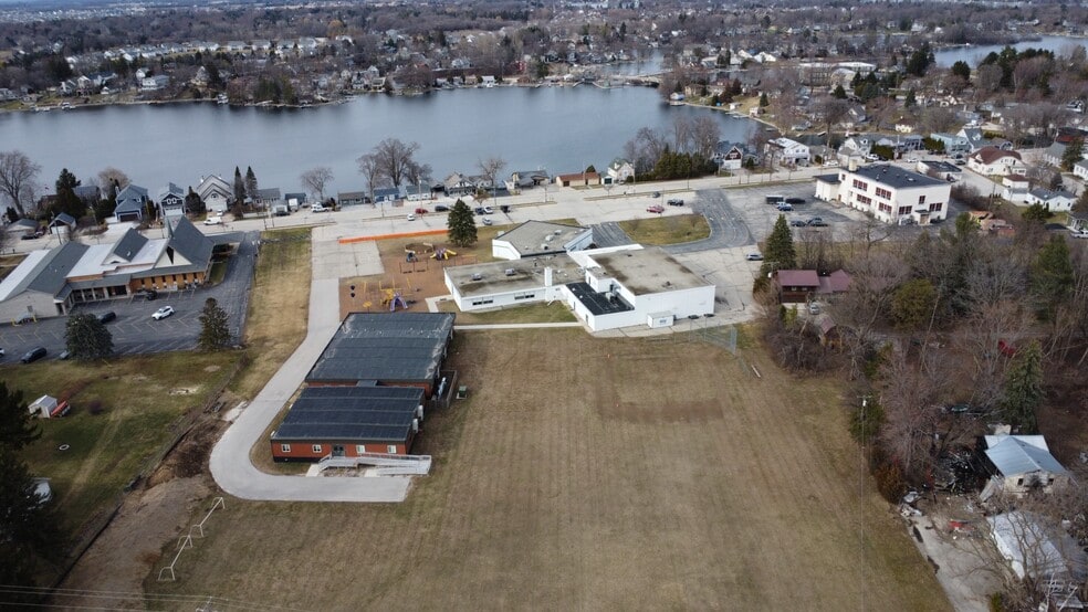 More Photos Of N50W35057 Wisconsin Ave, Oconomowoc Specialty For Sale