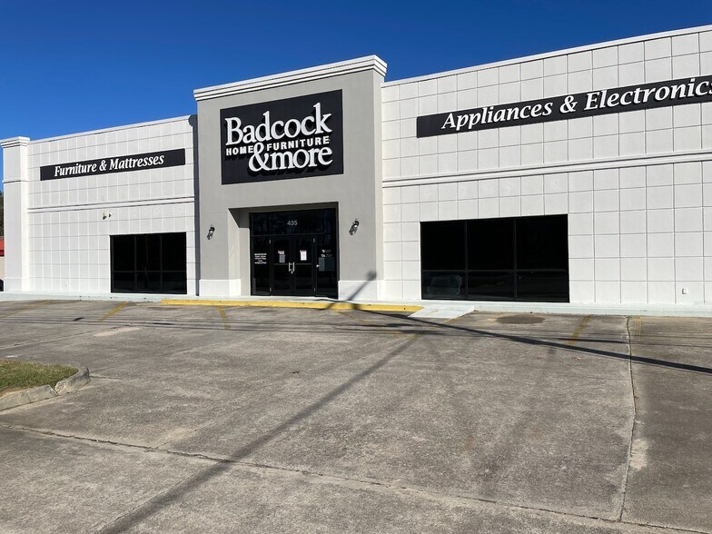 Primary Photo Of 435 S Main St, Swainsboro Freestanding For Sale