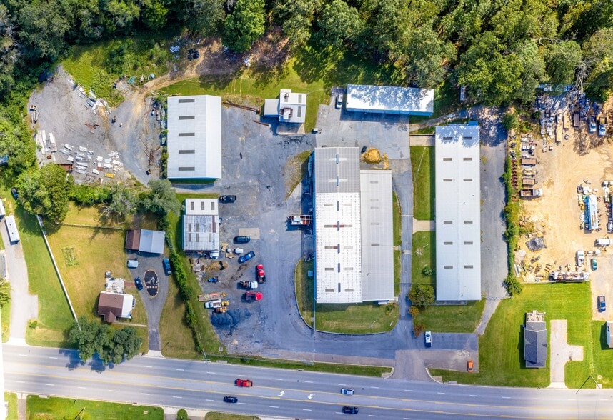 More Photos Of 51 E Side Hwy, Waynesboro Warehouse For Sale