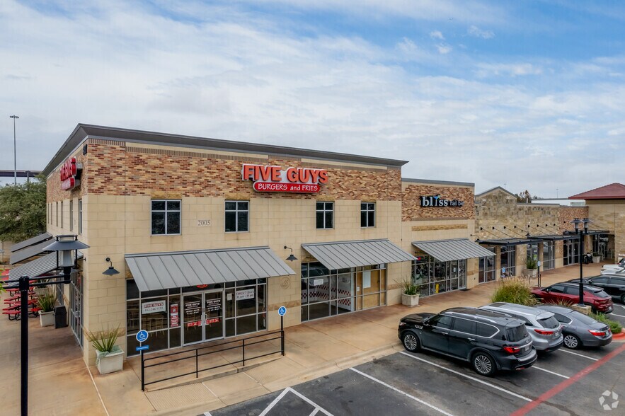 More Photos Of 117 Louis Henna Blvd, Round Rock Unknown For Lease