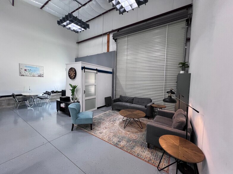 More Photos Of 7601 S Congress Ave, Austin Warehouse For Lease