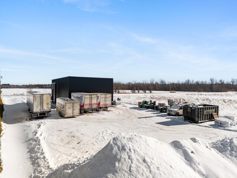 More Photos Of 523 Rang 3E, Saint-jean-sur-richelieu Land For Lease