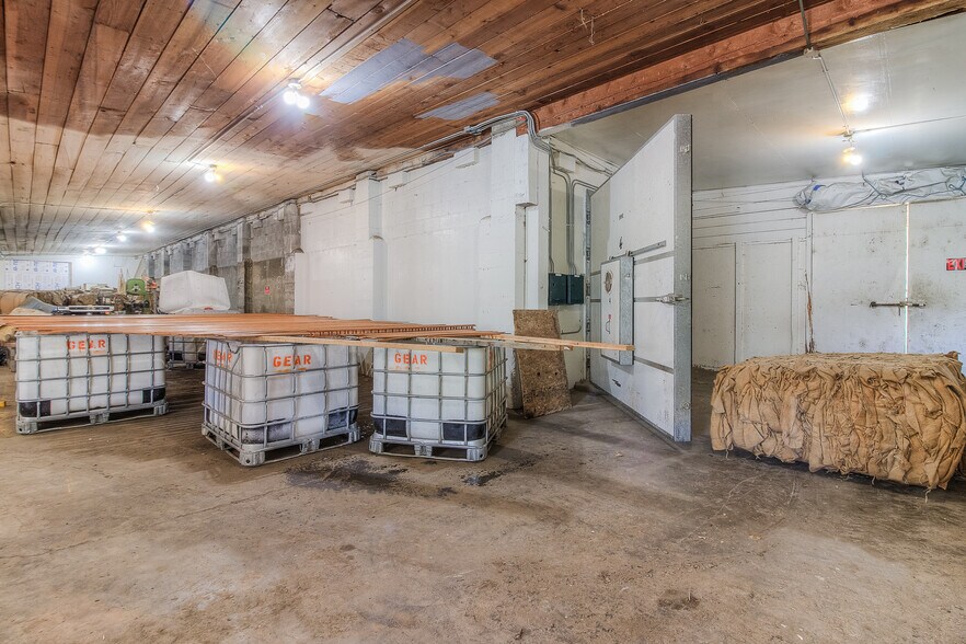 More Photos Of 91 Charlie Ln, Naches Warehouse For Sale