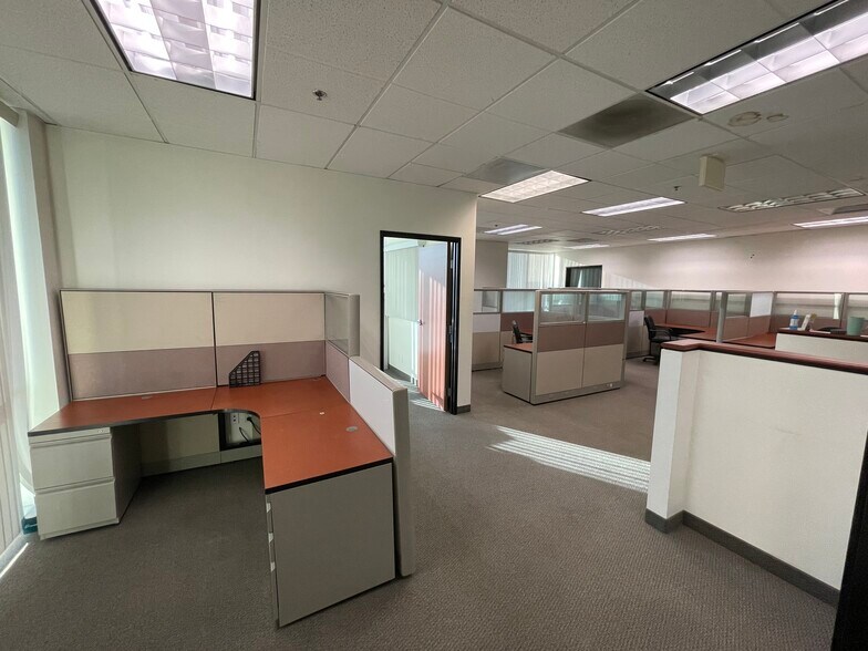 More Photos Of 13959 Central Ave, Chino Office For Lease
