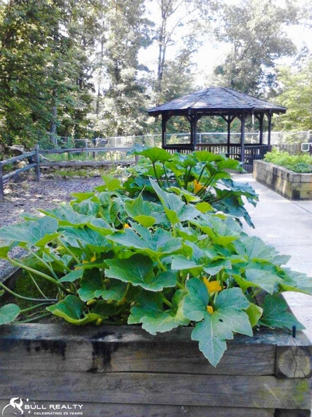 More Photos Of 510 Reed Rd, Dalton Assisted Living For Sale