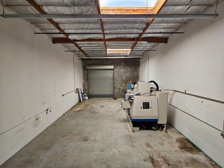 More Photos Of 46 Digital Dr, Novato Light Distribution For Sale