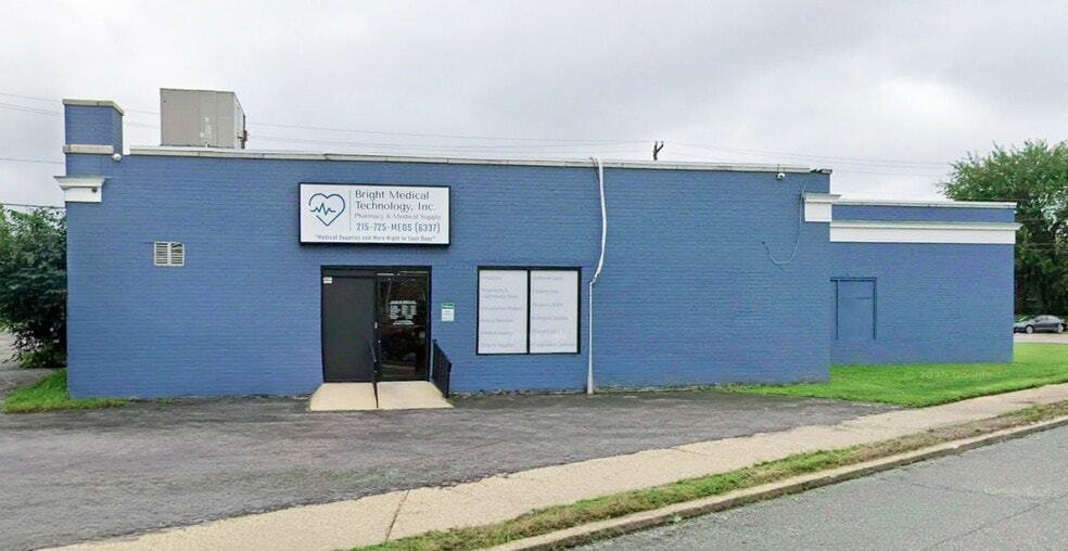 More Photos Of 2040 Napfle Ave, Philadelphia Freestanding For Lease