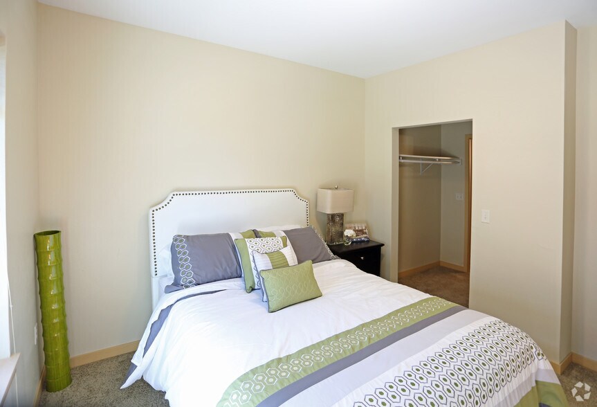More Photos Of 401 N Washington St, Green Bay Apartments For Lease