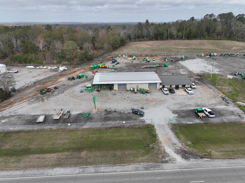 More Photos Of 24044 US Highway 80 W, Demopolis Auto Repair For Sale