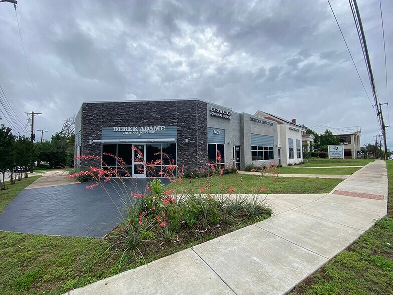 More Photos Of 1409 E McKinney St, Denton Office Residential For Sale