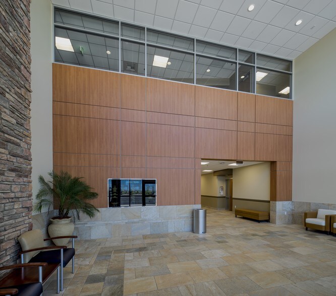 More Photos Of 5750 E Highway 90, Sierra Vista Medical For Lease