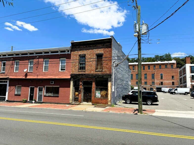 More Photos Of 2206 E Main St, Richmond Storefront Retail Residential For Sale